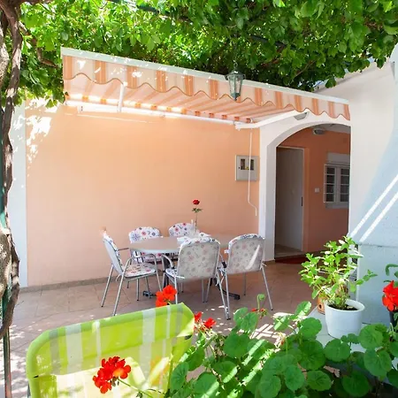 Nedika Podgora (Split-Dalmatia)