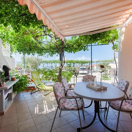 Nedika بيت للعطل