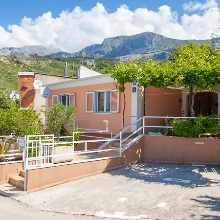 Nedika Holiday home Podgora