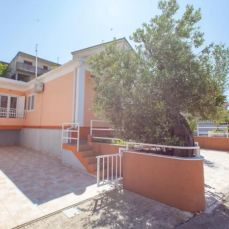 Nedika Ferienhaus Podgora (Split-Dalmatia)