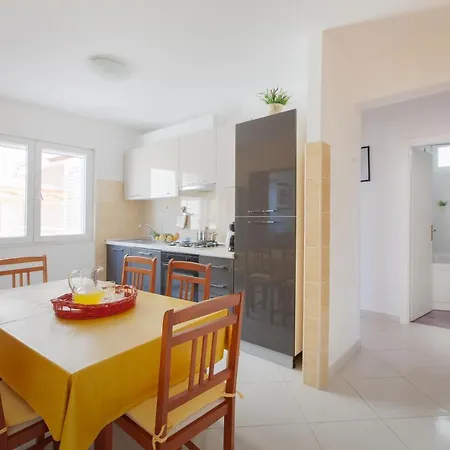 Nedika * Podgora (Split-Dalmatia)