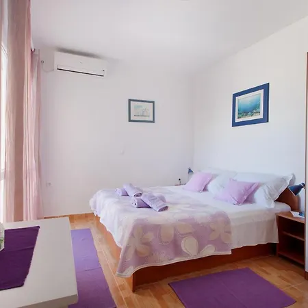 Nedika Podgora (Split-Dalmatia)