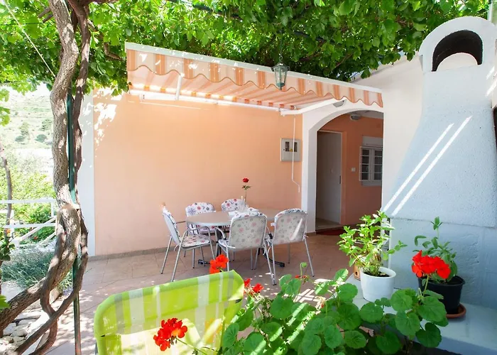 Nedika Podgora (Split-Dalmatia)